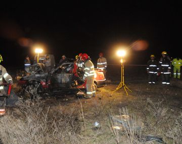 Otra tragedia golpea a Rosario: siete muertos en un choque