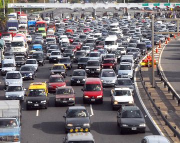 Tránsito intenso en todos los accesos a la Ciudad