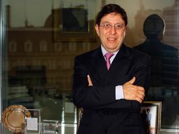 asesor economico de macri pide devaluar 50% y tener un dolar a $14 asesor economico de macri pide devaluar 50% y tener un dolar a $14