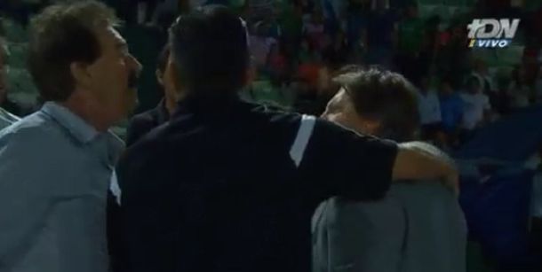 Ataque de furia: a La Volpe le cortaron una cábala y perdió el control