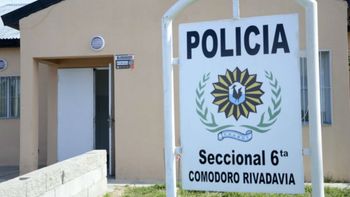 chubut: una comisaria cito a declarar a un joven que habia sido asesinado el ano pasado chubut: una comisaria cito a declarar a un joven que habia sido asesinado el ano pasado