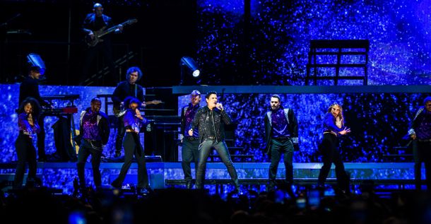Chayanne deslumbra en el inicio de su gira en Argentina con un Arena de Buenos Aires repleto