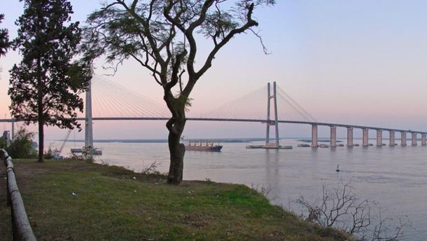Puente en donde fue encontrado el cuerpo