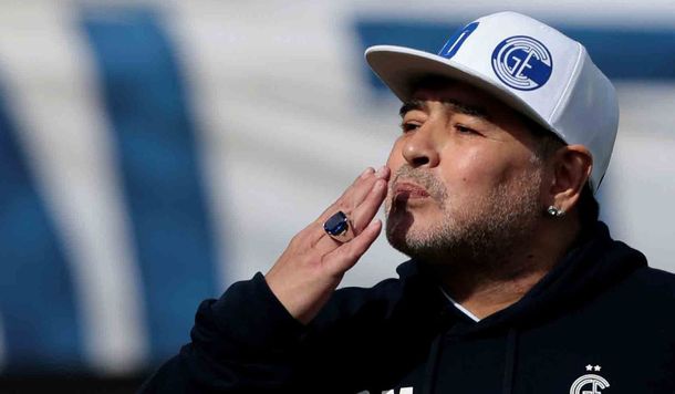 Gobernadores de todo el país despiden a Diego Maradona entre la tristeza y los agradecimientos