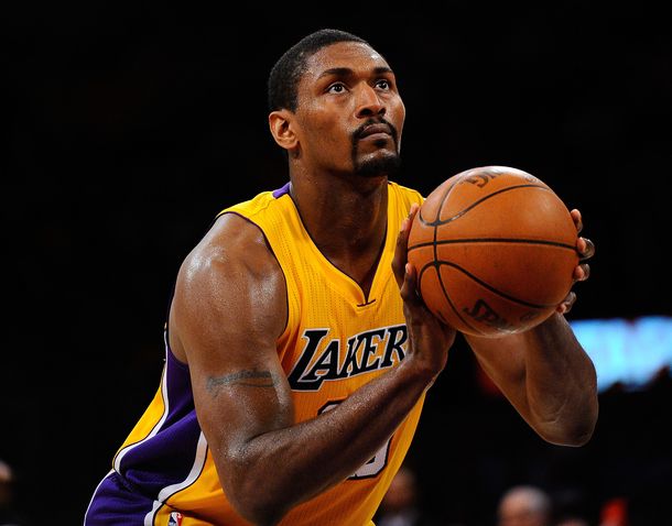 Una estrella de la NBA se fue a jugar a China y volvió a cambiarse el nombre