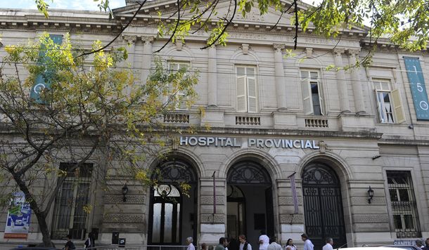Rosario: murió una mujer que había sido atacada a balazos en la puerta de su casa