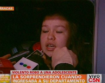 Violenta entradera a una adolescente en un edificio de Barracas