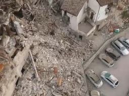 asi se ve desde un drone las consecuencias del devastador terremoto en italia asi se ve desde un drone las consecuencias del devastador terremoto en italia