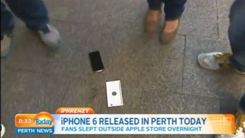 fue el primero en comprar el iphone 6, abrio la caja y se le cayo fue el primero en comprar el iphone 6, abrio la caja y se le cayo