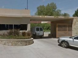 Un empresario de Tandil intentó entrar a un country con la mucama escondida en el baúl