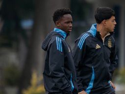 de que juega kiki ramos, la joya de velez que debuto en la seleccion argentina sub-17 de que juega kiki ramos, la joya de velez que debuto en la seleccion argentina sub-17