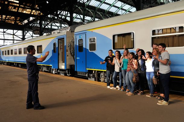 Randazzo en Chascomus: Donde hubo un tren, que vuelva a haber otro tren