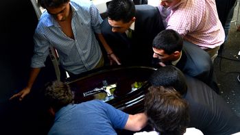 benedit: hallaron restos de polvora en su mano derecha benedit: hallaron restos de polvora en su mano derecha