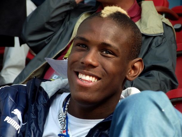 Es de familia: detuvieron al hermano de Mario Ballotelli