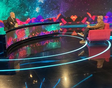 Aníbal cargó contra la oposición: Son livianitos de coherencia como boleadoras de merengue