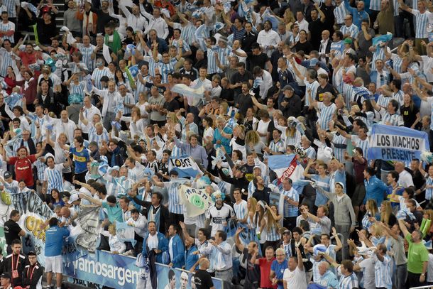 Miles de argentinos viajaron y se hicieron sentir en Zagreb