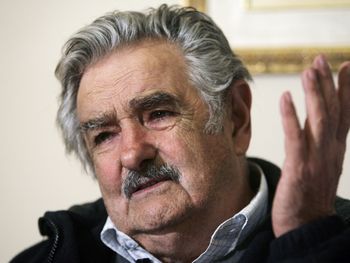 José Pepe Mujica también expresó que quiere que Scioli gane las elecciones