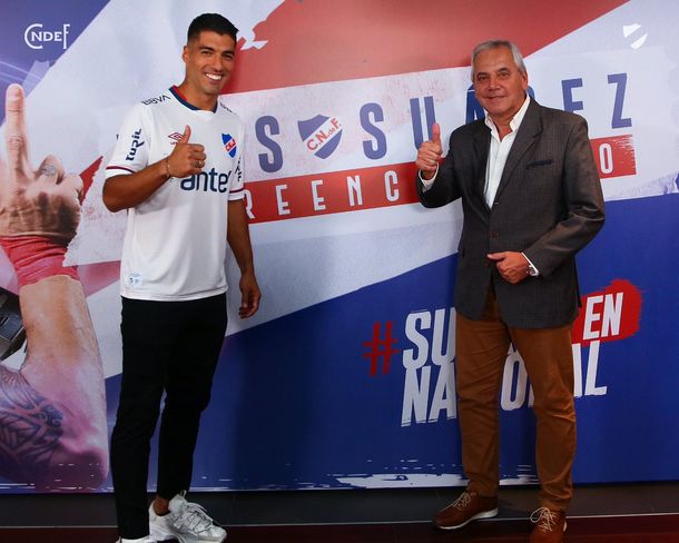 VIDEO: Luis Suárez llegó a Uruguay para jugar en Nacional