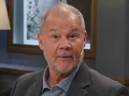 Chino Volpato de los Midachi emocionó a todos en la mesa de Mirtha Legrand: su dura lucha contra el cáncer Chino Volpato de los Midachi emocionó a todos en la mesa de Mirtha Legrand: su dura lucha contra el cáncer