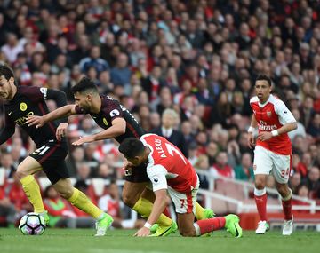 El Kun sigue metiéndola en su equipo