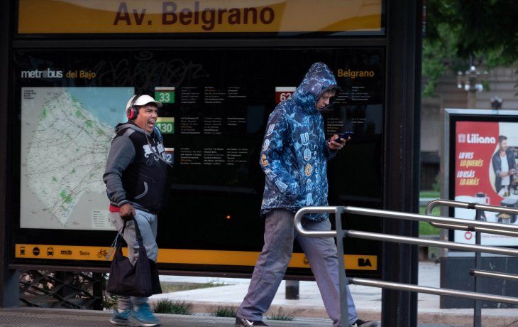 El fin de semana largo de Carnaval arranca con frío en el AMBA: cómo sigue el tiempo