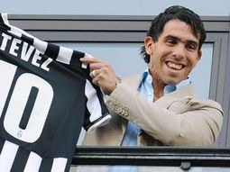 locura por tevez: su camiseta de juventus es la mas vendida locura por tevez: su camiseta de juventus es la mas vendida