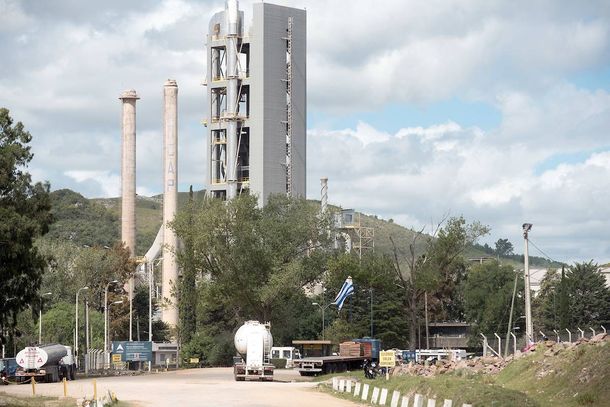 La planta de portland de Ancap en Minas no produce desde el 28 de febrero y el mercado es crítico en Uruguay.
