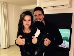 la foto hot de matias ale y su mujer: desnudos en la cama la foto hot de matias ale y su mujer: desnudos en la cama