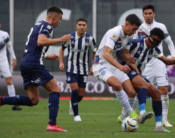 Talleres aguantó con 10 ante Godoy Cruz y rescató un empate