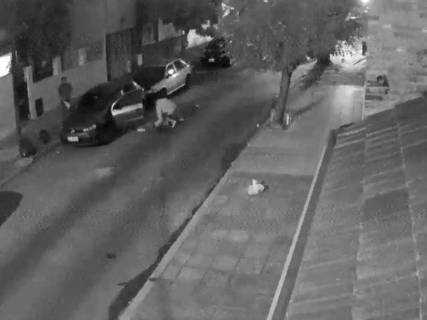 Robo violento en Vicente López: golpearon a una mujer para sacarle el auto