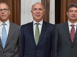 Rosenkrantz, Lorenzetti y Rosatti, jueces de la Corte Suprema. Rosenkrantz, Lorenzetti y Rosatti, jueces de la Corte Suprema.