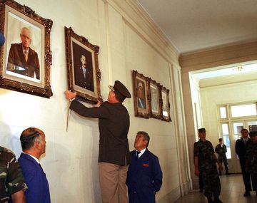 El día que bajaron el cuadro de Videla del Colegio Militar