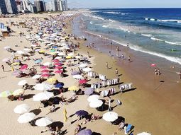 El Ministerio de Turismo augura una buena temporada de verano en Uruguay. El Ministerio de Turismo augura una buena temporada de verano en Uruguay.