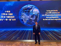 El secretario de Presidencia, Álvaro Delgado, aseguró que China mostró mucho interés en importar más productos desde Uruguay. El secretario de Presidencia, Álvaro Delgado, aseguró que China mostró mucho interés en importar más productos desde Uruguay.