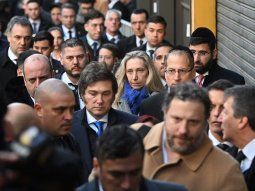 Javier Milei participa del acto por el atentado a la AMIA en medio de un fuerte operativo de seguridad