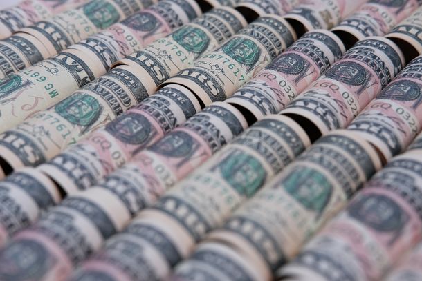El dólar volvió a subir y alcanzó su valor máximo desde el 3 de noviembre de 2022.