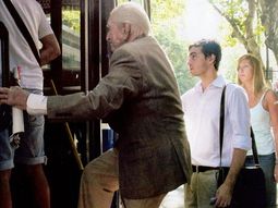 ¿por que no viaja el padre de maxima a la coronacion? ¿por que no viaja el padre de maxima a la coronacion?