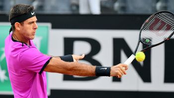 El tandilense está pegando mucho mejor el revés, el golpe que más le cuesta El tandilense está pegando mucho mejor el revés, el golpe que más le cuesta