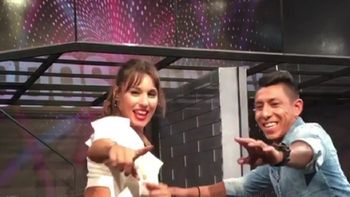 Pampita bailando sensual con Brian Sarmiento Pampita bailando sensual con Brian Sarmiento