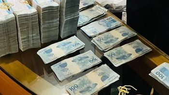 lluvia de dinero en brasil: tiraron una valija con us$ 82.000 desde un piso 30 al ver a la policia lluvia de dinero en brasil: tiraron una valija con us$ 82.000 desde un piso 30 al ver a la policia