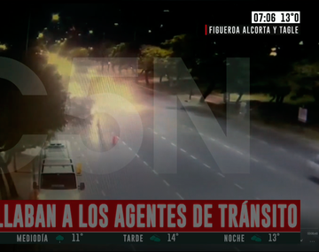 Así fue el incidente en el que una agente de tránsito murió atropellada