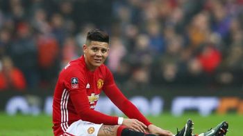 Marcos Rojo debió abandonar el partido por una lesión Marcos Rojo debió abandonar el partido por una lesión