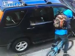 video: mira como roban un auto en segundos video: mira como roban un auto en segundos