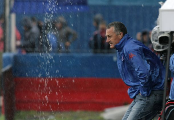 El drama de Alfaro: En Arsenal me deben plata y no me atienden el teléfono