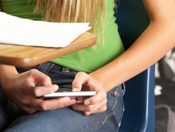 Bloquean las redes sociales en Argelia