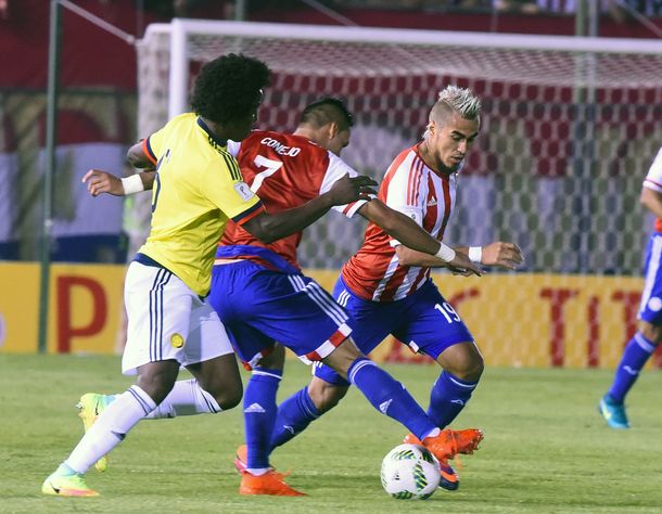 Paraguay y Colombia se enfrentan por Eliminatorias en Asunción