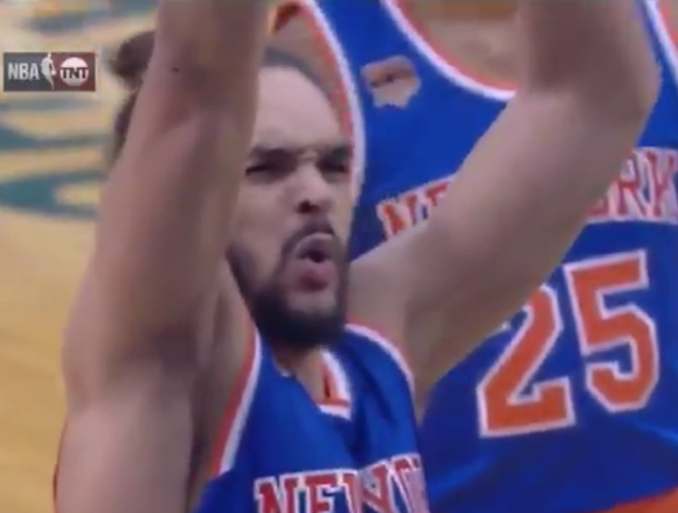 La insólita cara de Joakim Noah tras un tiro libre