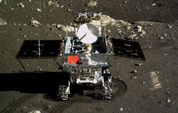 ¿Hubo volcanes en la Luna? Un robot chino indica que sí