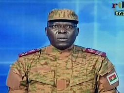 golpe de estado en burkina faso: el ejercito tomo el pais y tiene preso al presidente golpe de estado en burkina faso: el ejercito tomo el pais y tiene preso al presidente