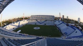 velez y una iniciativa para que sus hinchas jueguen en el jose amalfitani velez y una iniciativa para que sus hinchas jueguen en el jose amalfitani